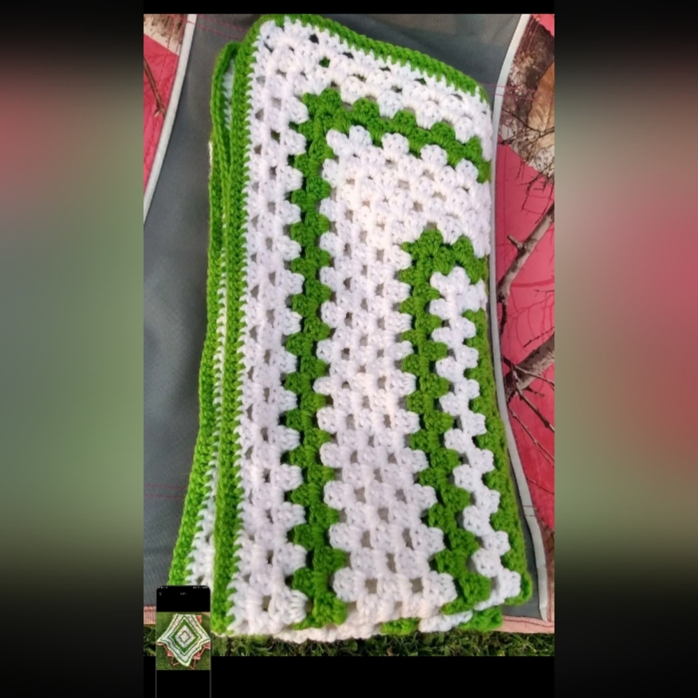 Handcrafted Crocheted Green and white small blanket - Picture 2 of 2